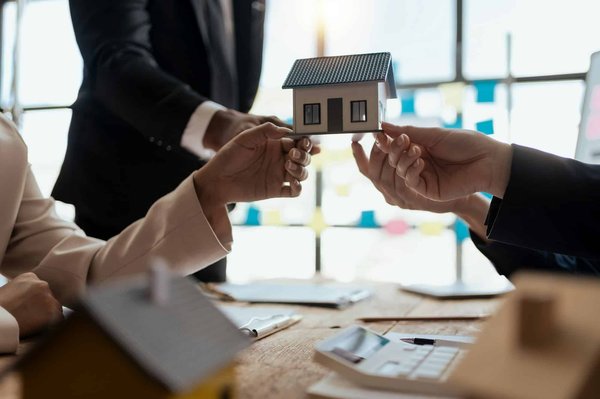 Où investir dans l'immobilier : villes à fort rendement locatif